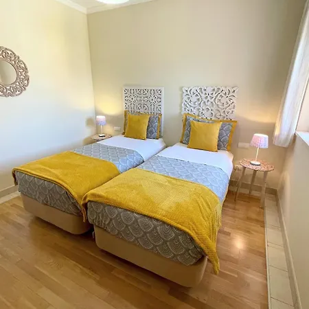 Апартаменты Penthouse Victoria Виламура